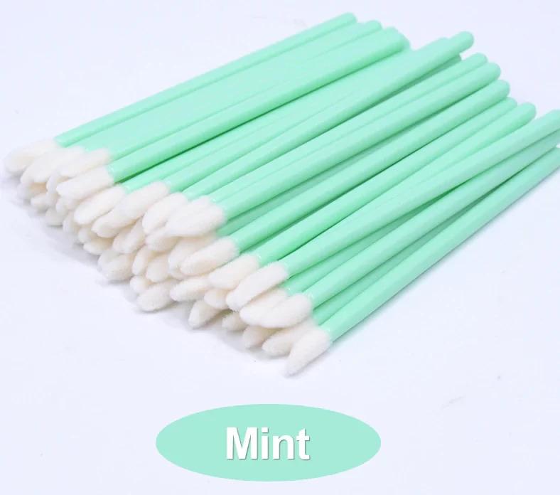 Disposable lip brushes for professional makeup