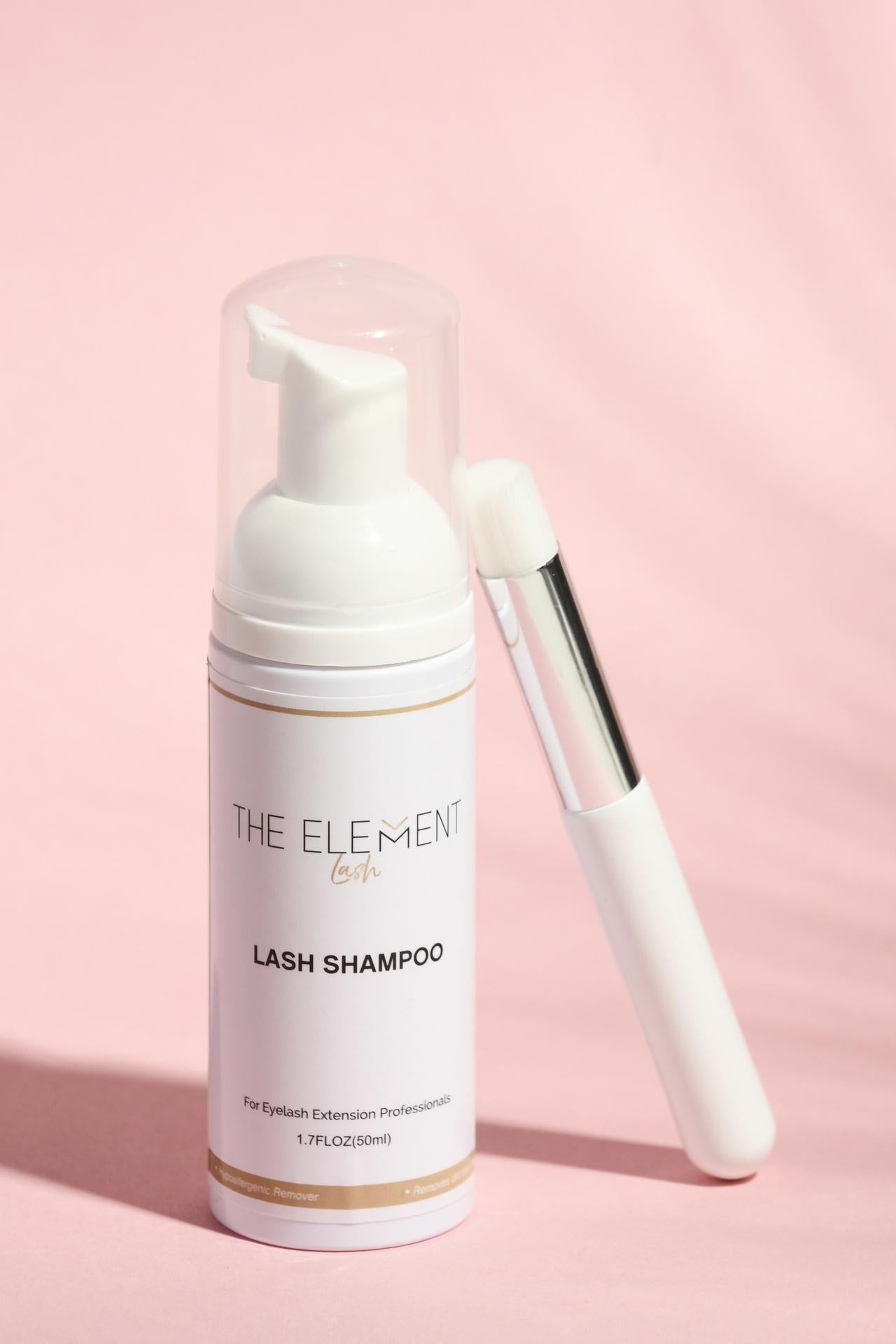 Gentle cleanser for eyelash extensions